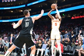 九游体育-穆雷在雄鹿比赛中出色防守，赛事规则更新引发热议！的简单介绍