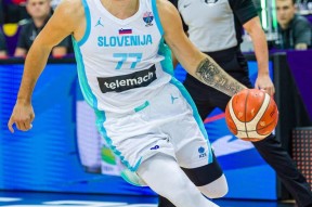 九游娱乐-东契奇连续十二场比赛得分超过战术调整，掘金挑战极限！的简单介绍